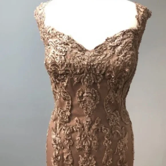 NWT MGNY 71314 Size 20 Mocha long dress with lace - Picture 2 of 5